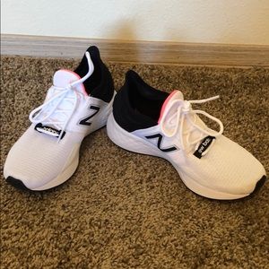 New Balance Freshfoam Roav - Women’s 7.5
